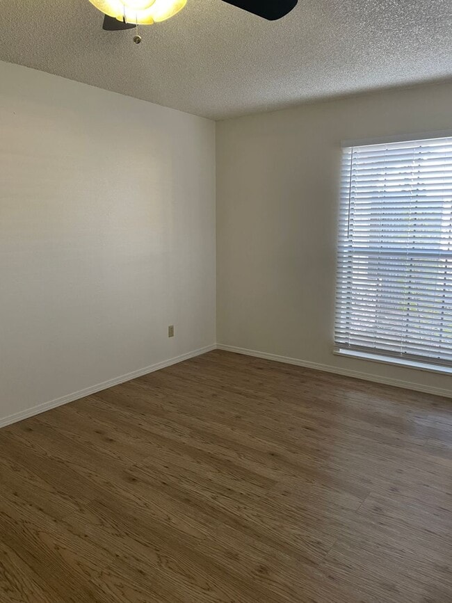 Photo - 2 Bed / 2 Bath Duplex with Garage & Private Yard – Great Location!