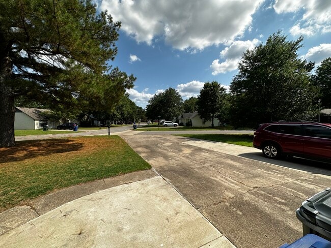 Photo - 68 Brierwood Cir