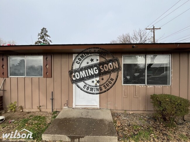 Building Photo - 35 W Viola Ave Unit C