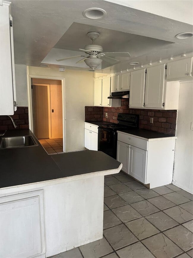 Photo - 7009 NW 90th St