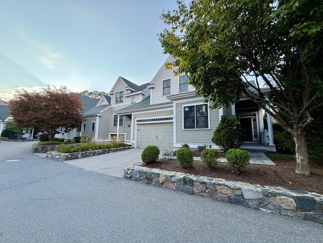 Building Photo - 38 Courtyard Pl