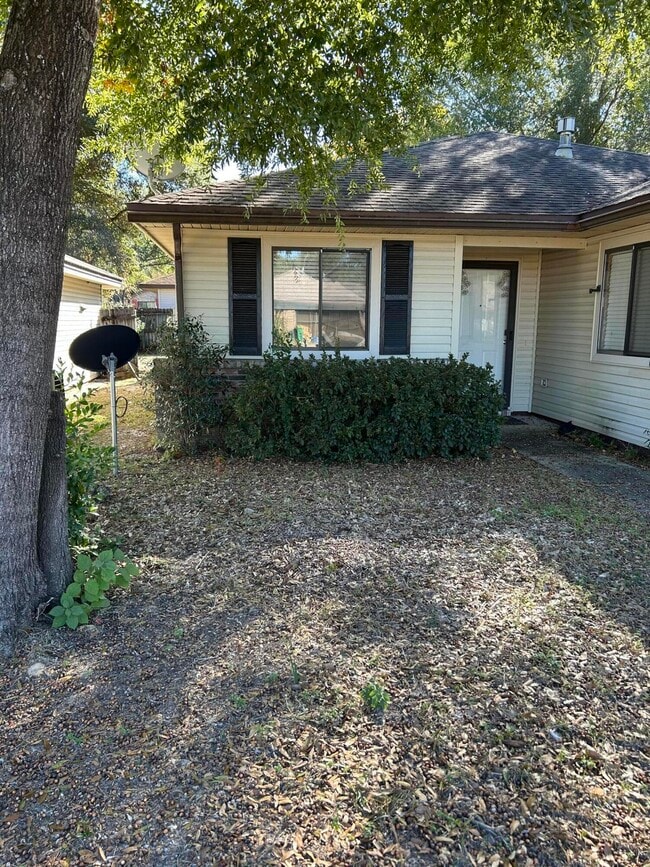 Photo - 2908 Alpine Pl