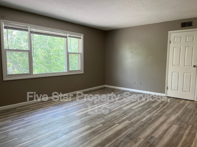 Photo - 201 W Allen St Condo Unit 313