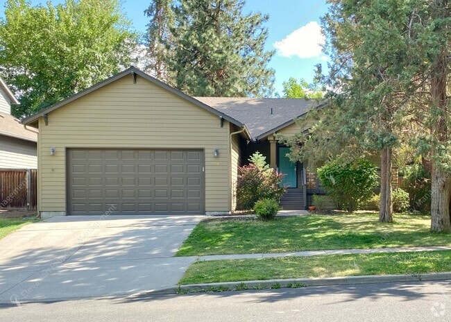 Building Photo - Updated Gem Near the River Trail – Minutes... Rental