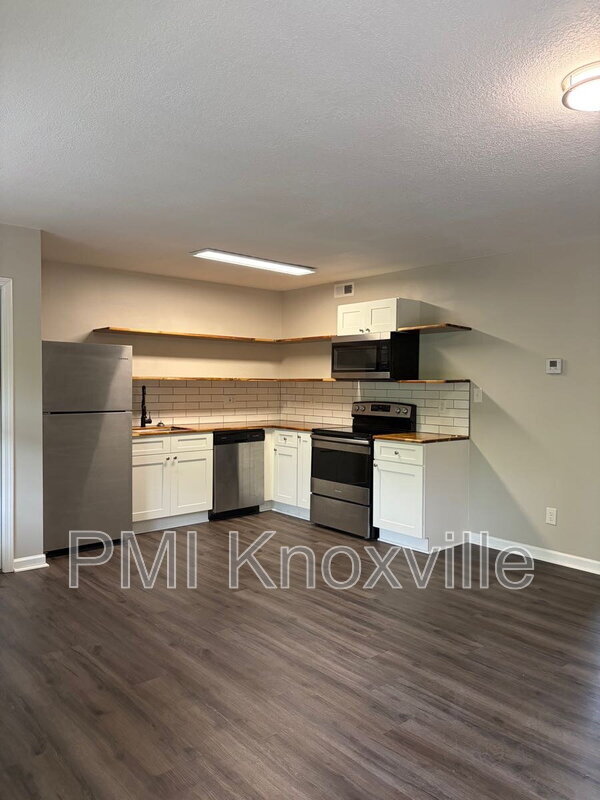 Photo - 123 Ingersoll Ave Unidad Apt 2