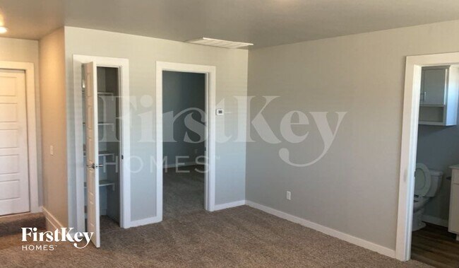 Photo - 504 NW 183rd St