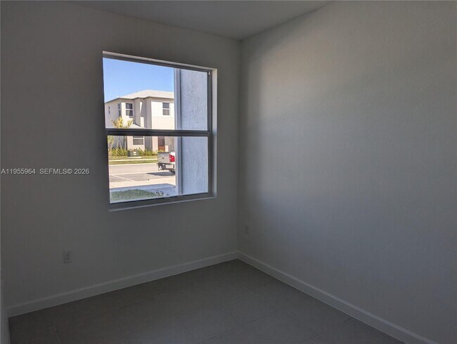 Photo - 338 SW 338th St