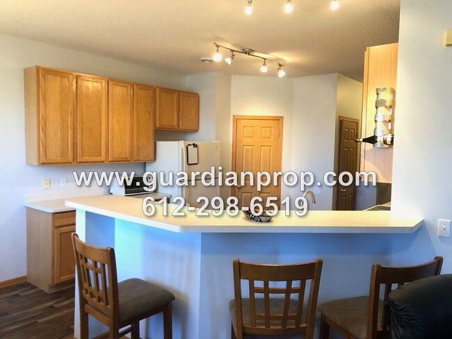 Photo - End Unit Townhouse Available December 1, O...