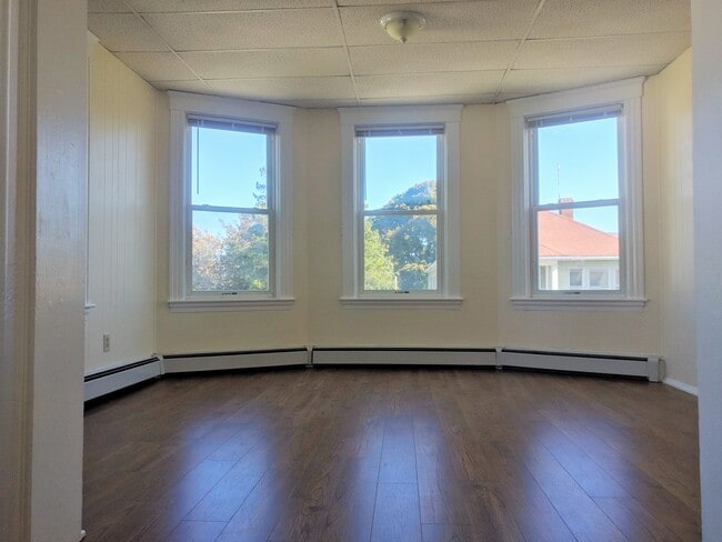 Photo - 32 Douglas St Unidad Apt 3