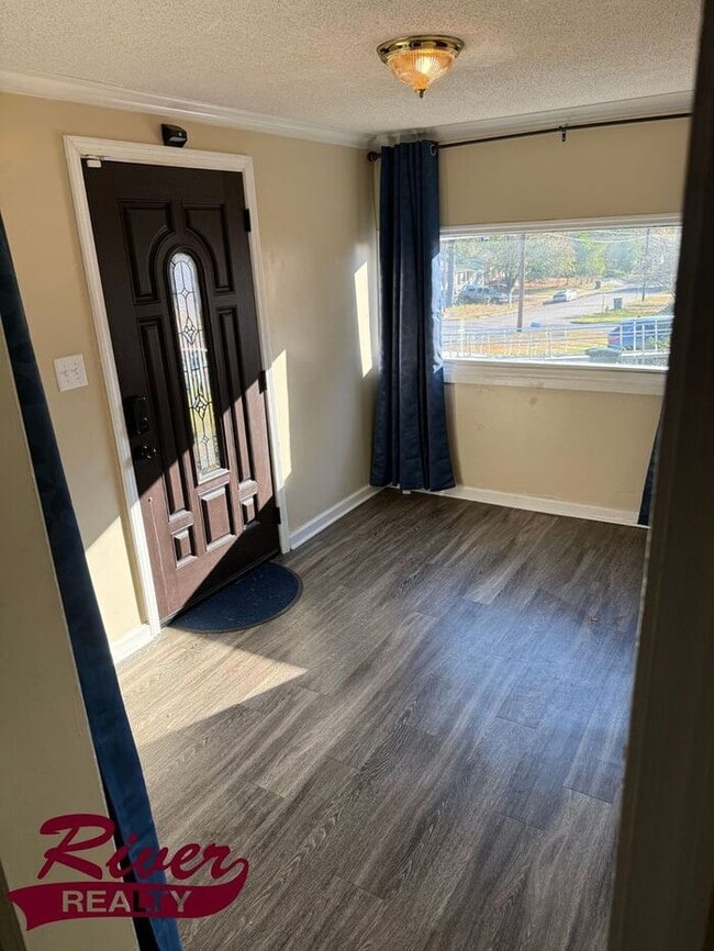 Photo - 2114 Telfair St