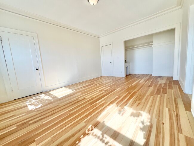 Photo - 1906 Cimarron St Los Angeles, CA 90018 Unit 4