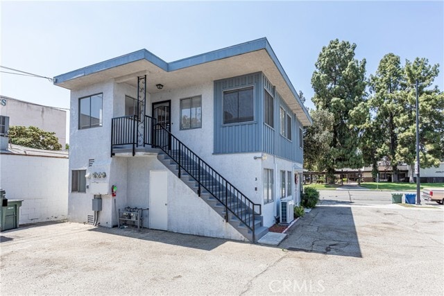 Photo - 1318 W Olive Ave Apartamento Unidad B