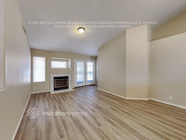 Photo - 8812 W Holly St