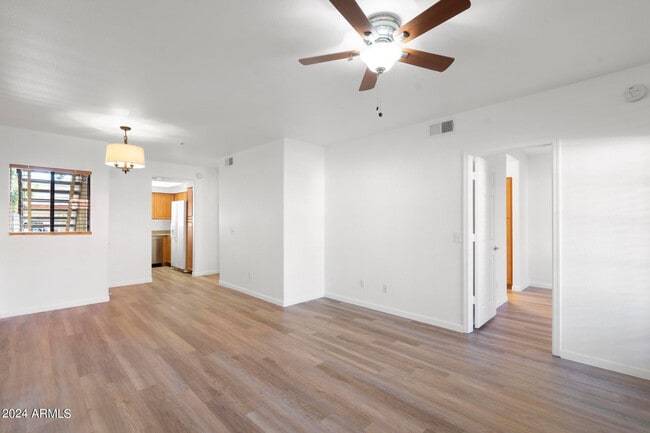 Building Photo - 7008 E Gold Dust Ave Unit 103