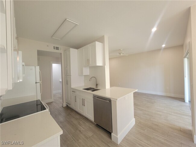 Photo - 7950 Preserve Cir Unit 813