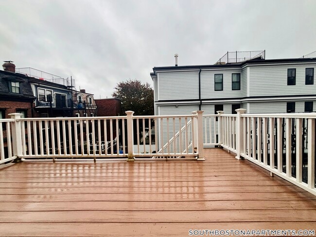 Photo - 799 E 4th St Unidad 2