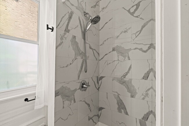 Photo - 2123 N 17th St