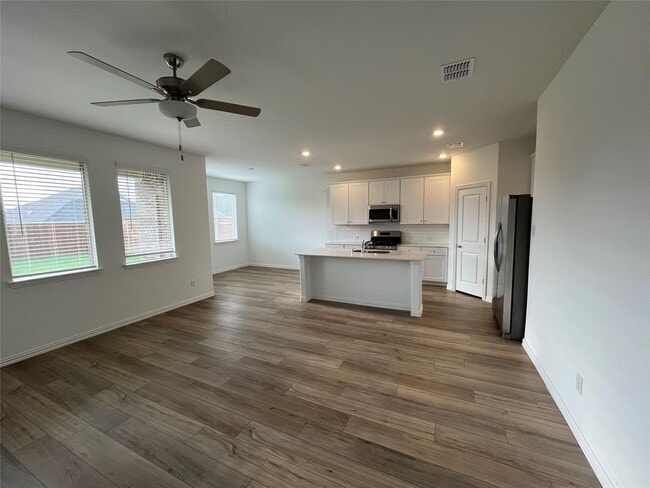 Photo - 1520 Van Gogh Dr