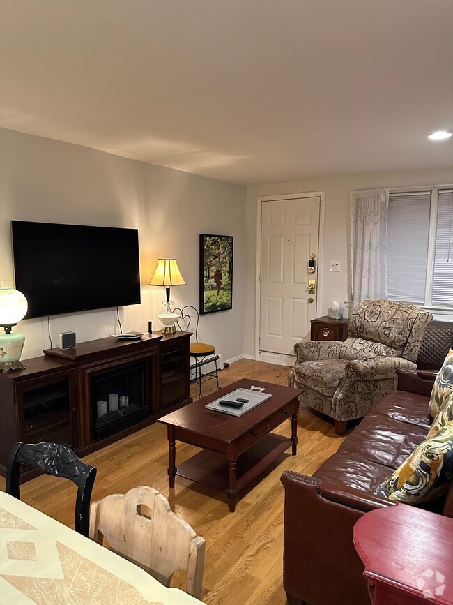 Building Photo - 2238 Ocean Pky Unit 1 Rental