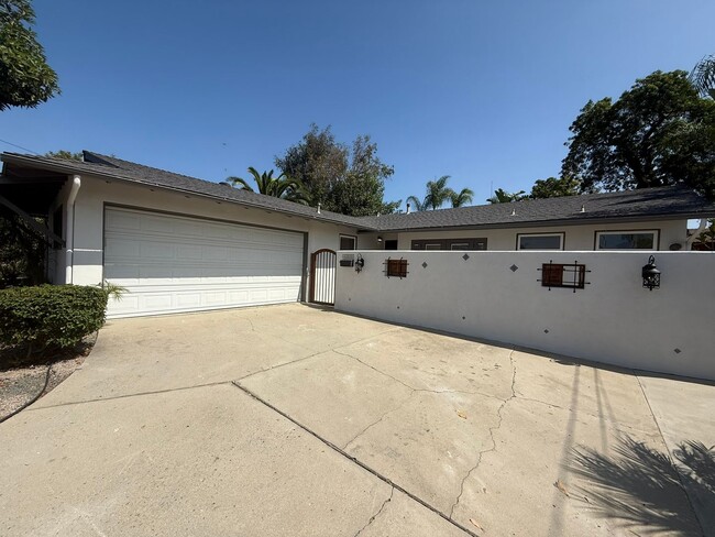 Building Photo - Charming 3BR/1.5BA Home for Rent in San Ca...