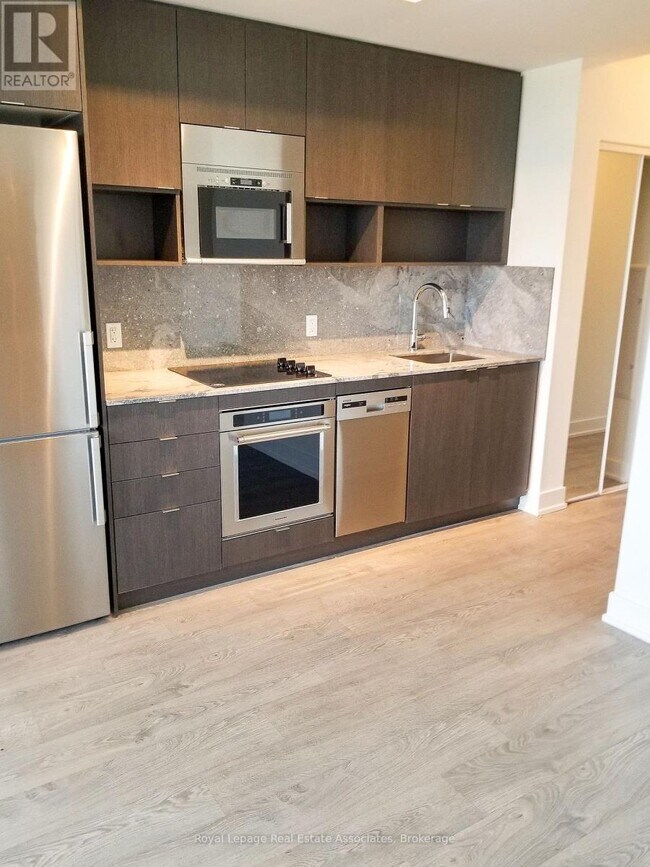 Photo - 7 Mabelle Ave Unit 4405