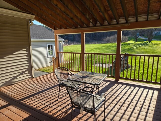 Photo - 521 Riverside Dr