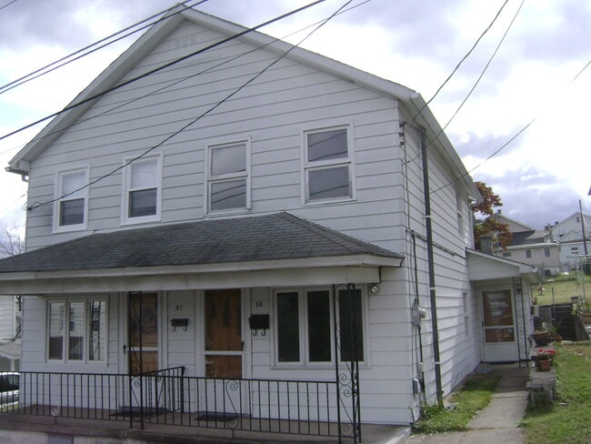 Photo - 53 Hill St