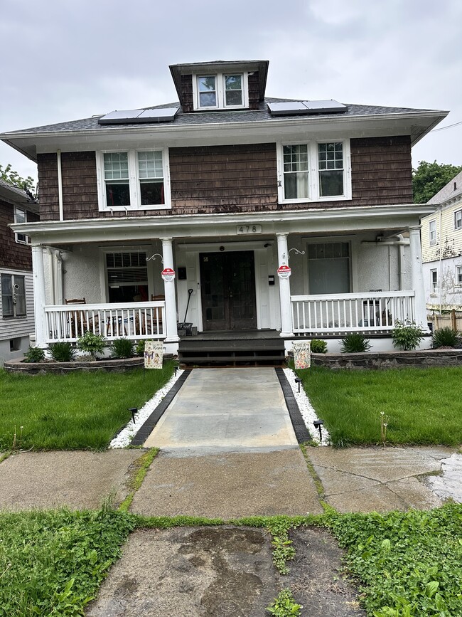 Building Photo - 478 Liberty St Unit 2