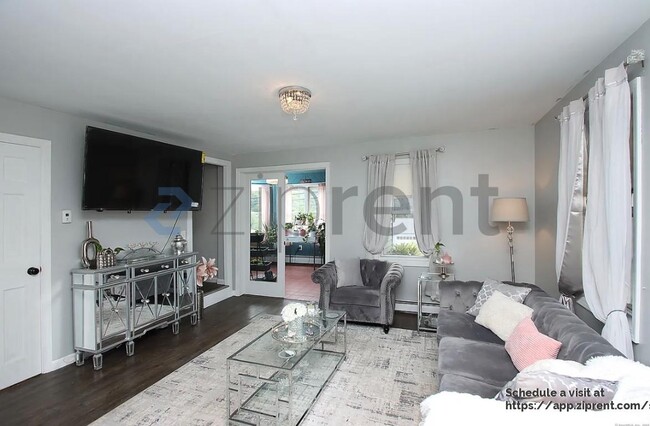 Photo - 58 Litchfield St