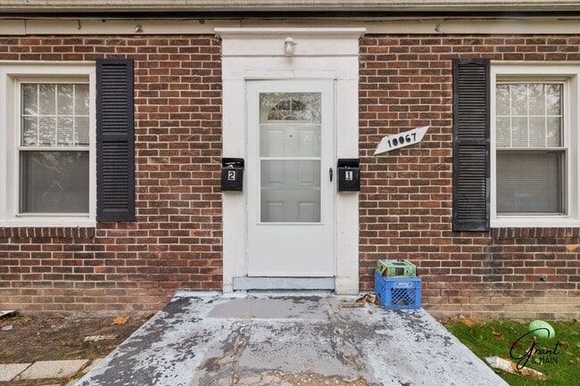 Photo - 10067 Grayton St Unit 1 - Lower