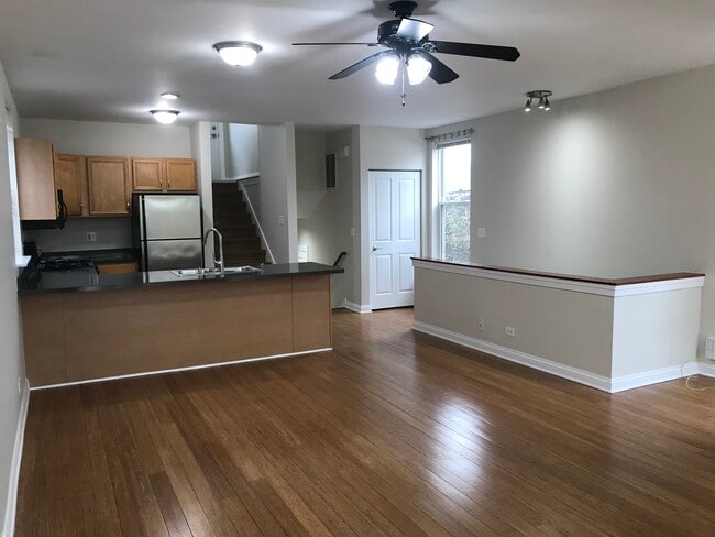 Building Photo - 3414 W Le Moyne St Unit 3 Rental