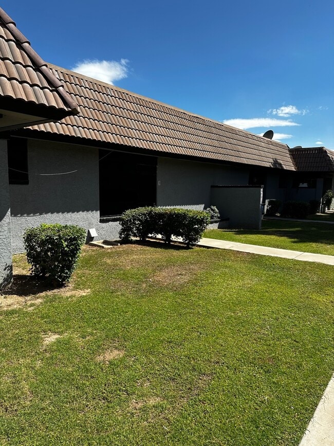 Photo - 9013 W Elm St Townhome