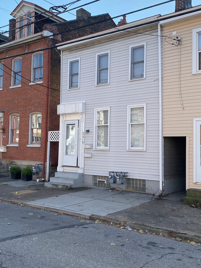 Photo - 2410 Jane St Unidad 1