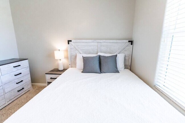 Photo - 1481 Visionary Rd