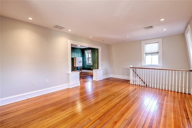 Photo - 225 Carpenter St Unit 3