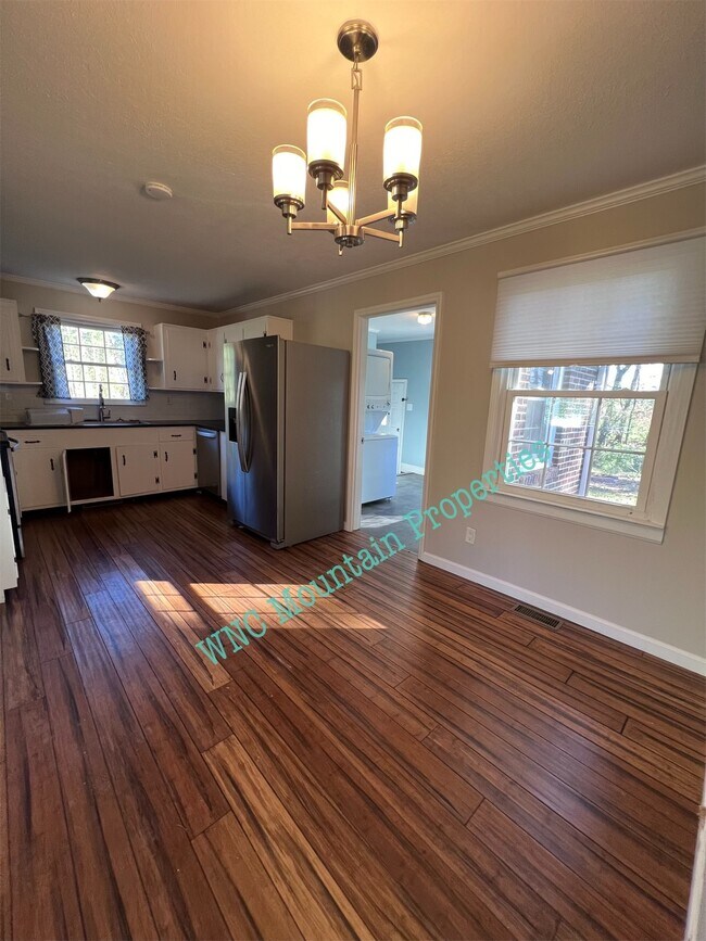 Photo - 247 Pleasant Meadow Ln