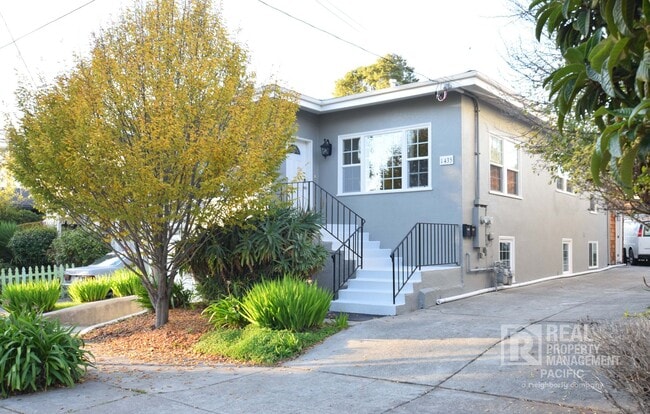 Building Photo - 1435 Parker St Unit B