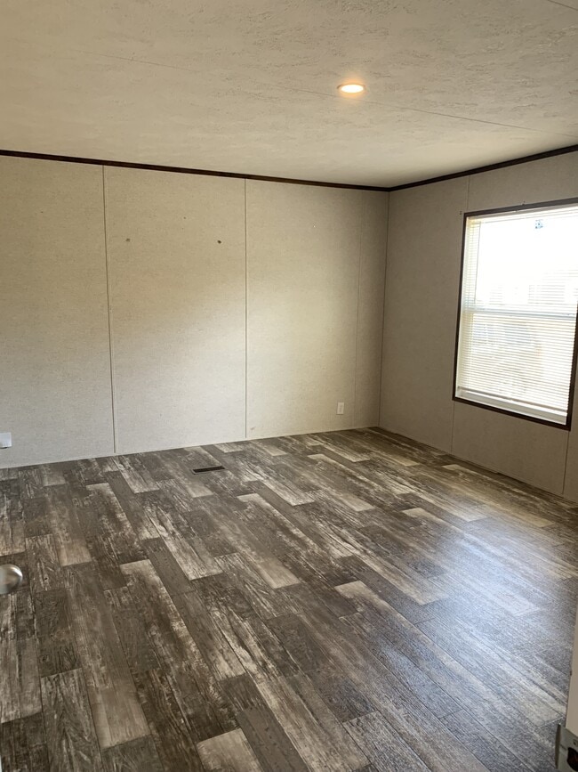 Photo - 100 Bristol St