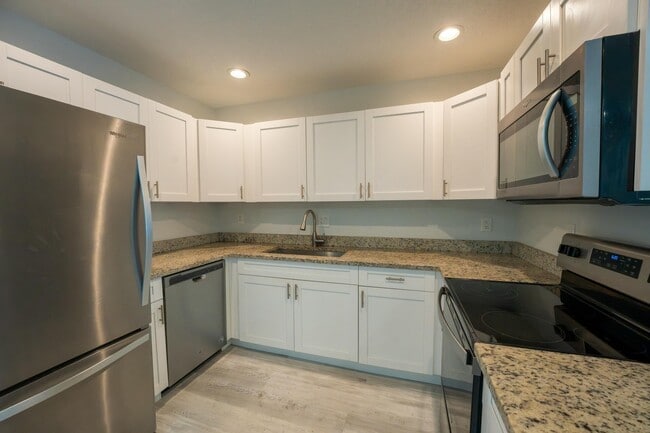 Photo - 6231 Bay Club Dr Unidad 4