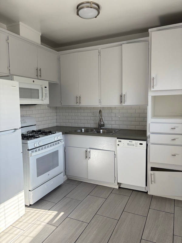 Photo - 20912 Amie Ave Unit 011