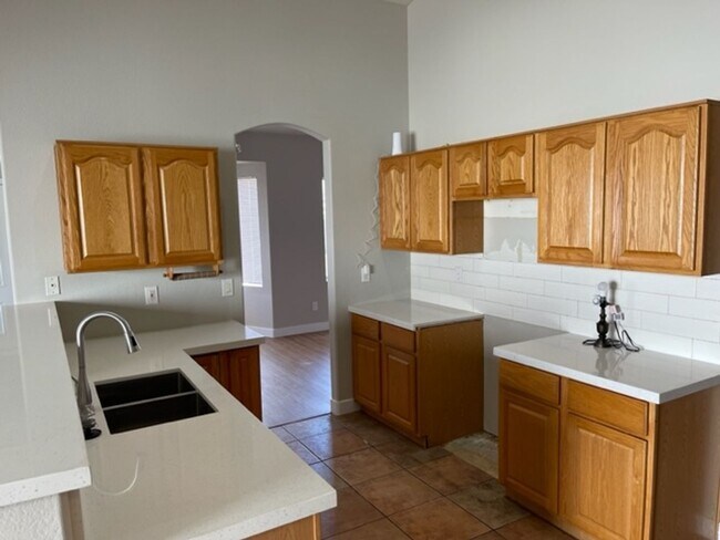 Photo - 4334 Yorkwood Dr