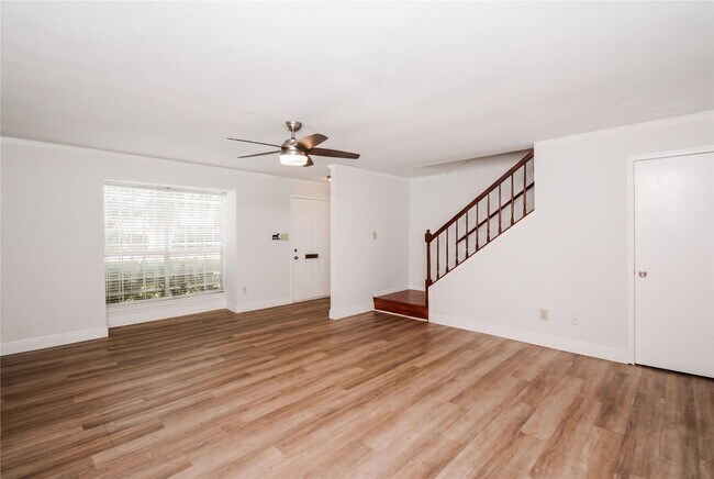 Photo - 8511 Ariel St