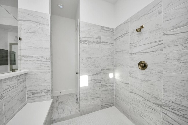 Photo - 10719 Klaria Cres Ct