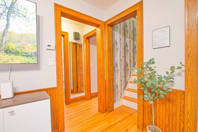 Photo - Charming 2-Bedroom Main Floor Home in South Minneapolis