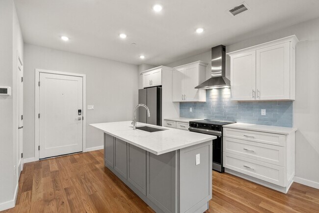 Photo - 267 Old Colony Ave Condo Unit 510