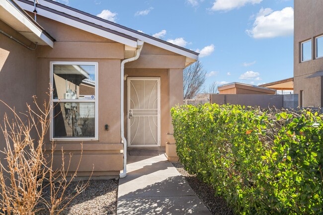 Photo - 11040 Vistazo Pl SE