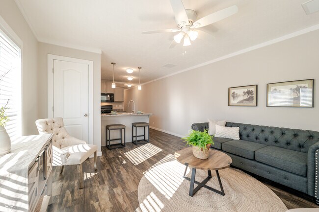 Photo - 340 S Walnut St