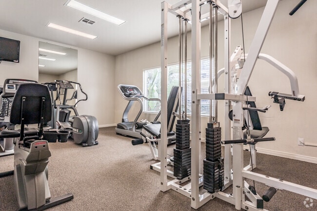 Gimnasio abierto las 24&nbsp;horas - Monterra Apartment Homes