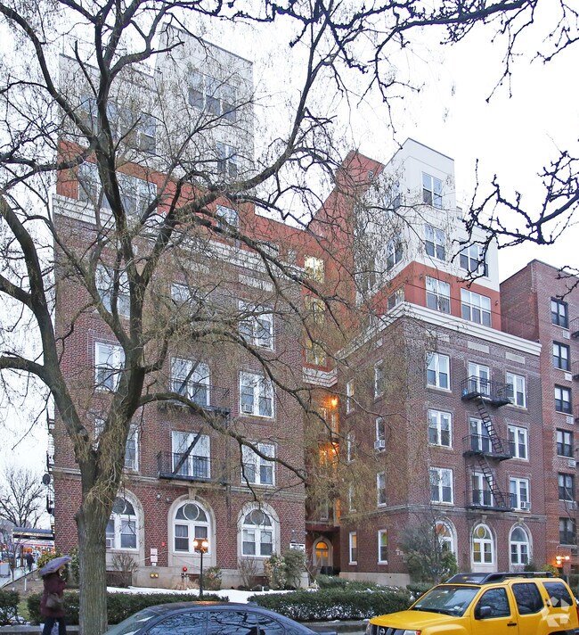 Photo - 490 Ocean Parkway