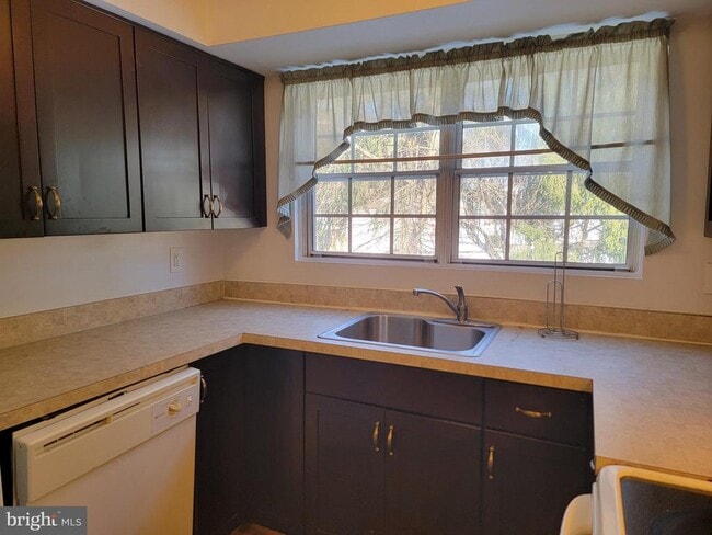 Photo - 9220 Niki Pl Unit 201